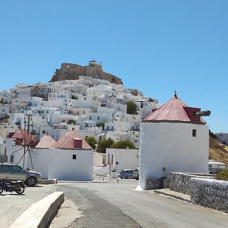 Θέαστρον - Theastron House With Great View In Chora Lejlighed Pera Gyalos Eksteriør billede