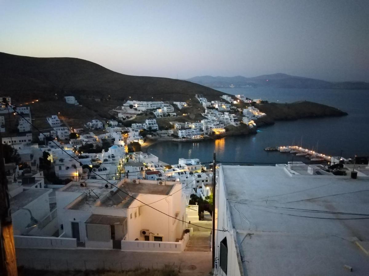 Θέαστρον - Theastron House With Great View In Chora Lejlighed Pera Gyalos Eksteriør billede