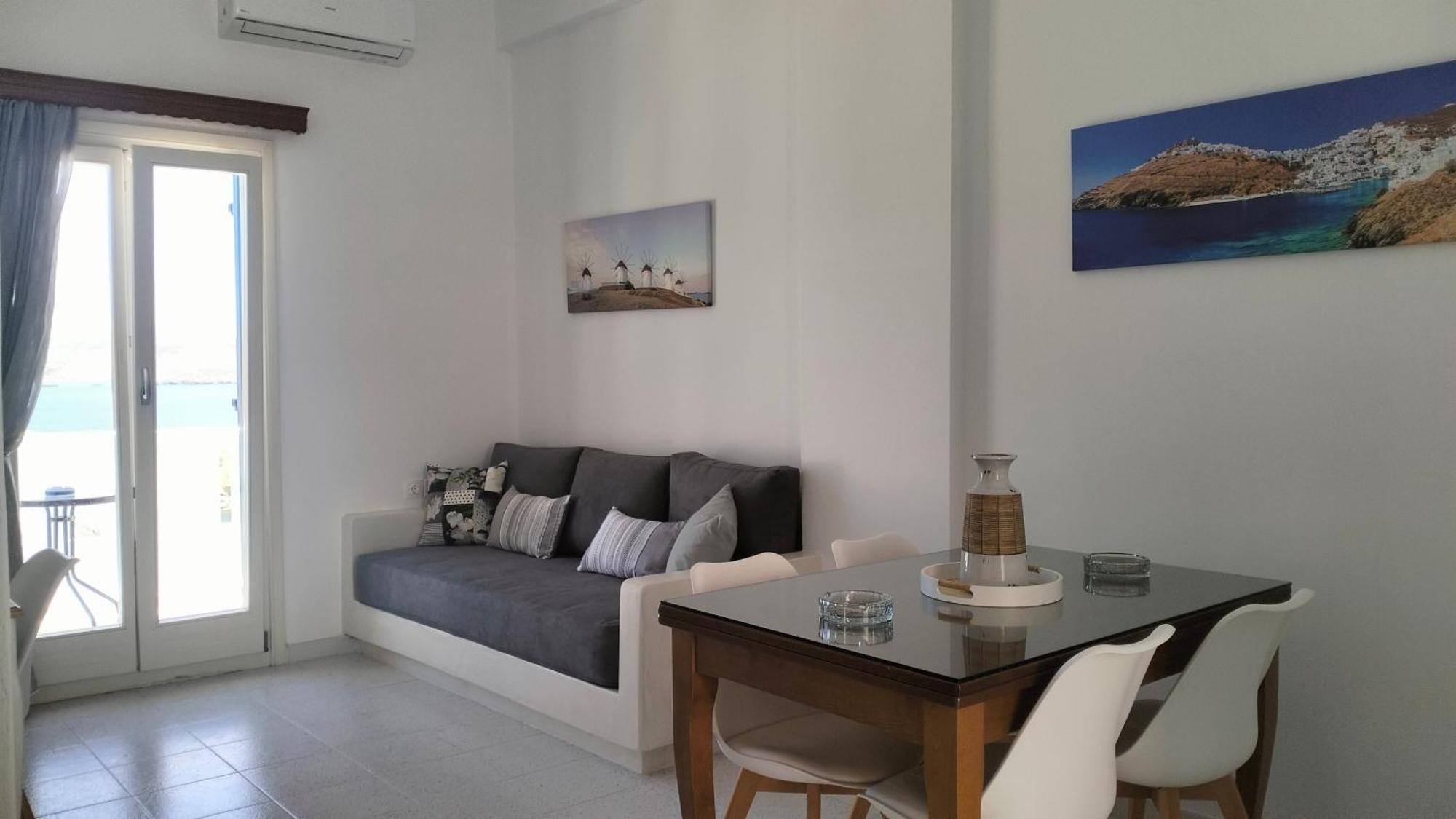 Θέαστρον - Theastron House With Great View In Chora Lejlighed Pera Gyalos Eksteriør billede